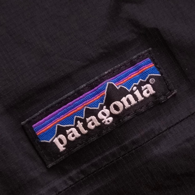 PATAGONIA Women's Torrentshell Rain Jacket size L black