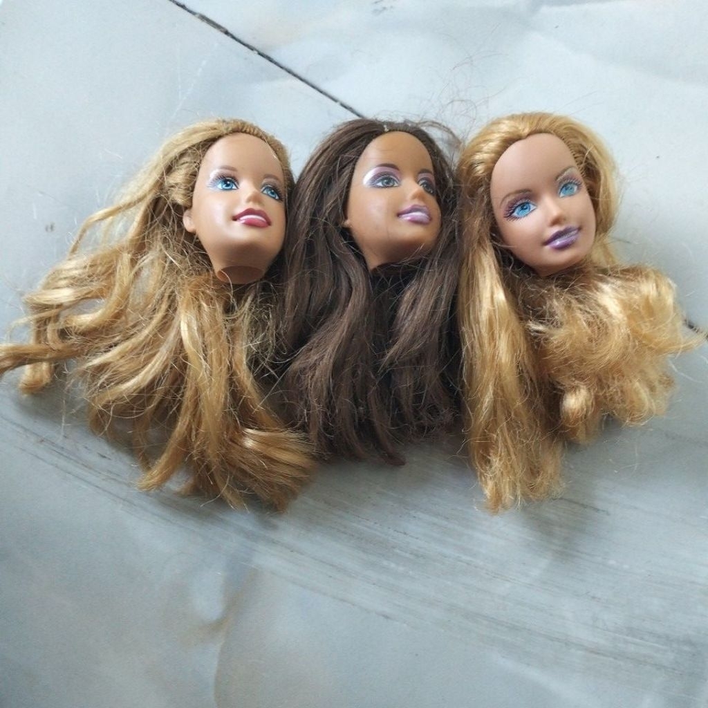 Kepala Barbie