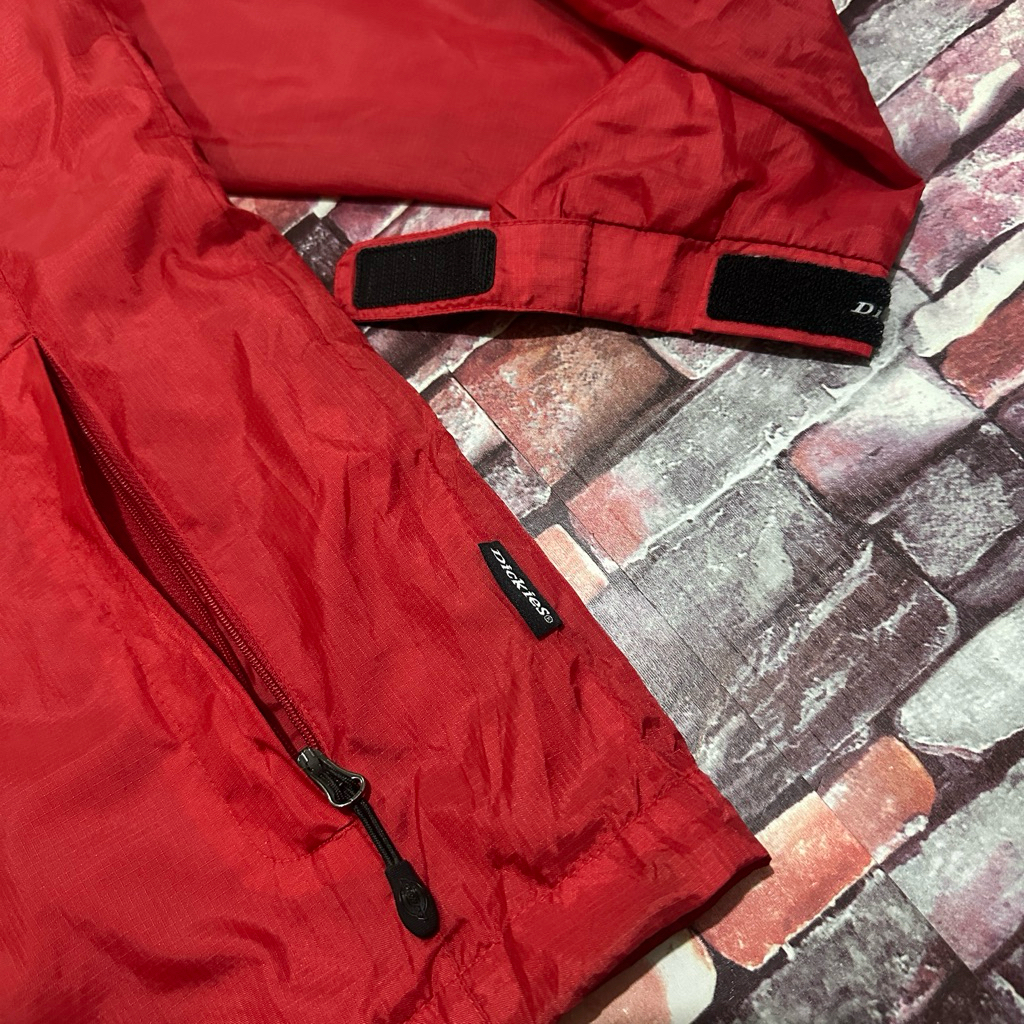 Jaket outdoor ( Size M || lebar dada 56 CM Panjang 70 CM )