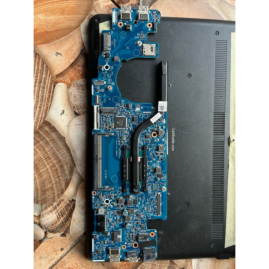 motherboard dell latitude L3380/3380 intel core i5 7200u