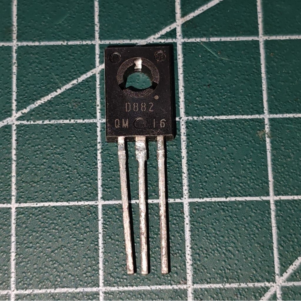 transistor D882 2SD882 to126 original