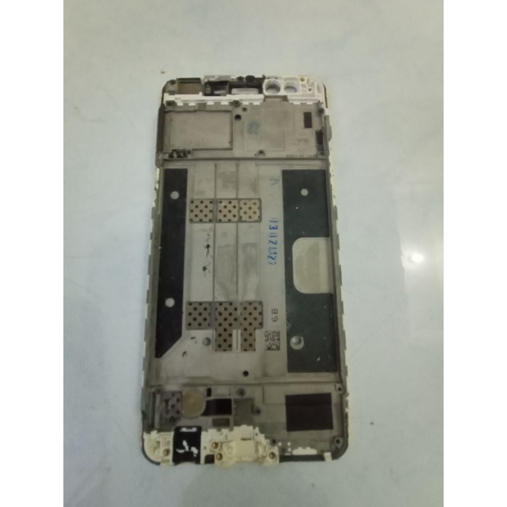 FRAME TULANG TENGAH TATAKAN LCD OPPO F3 PLUS ori copotan 90% masih mulus