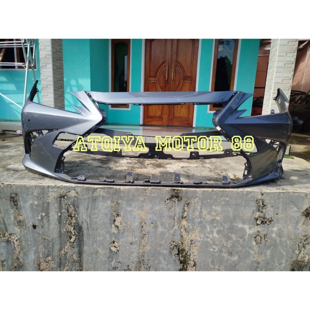 Bemper Bumper Depan Lexus ES Tahun 2019