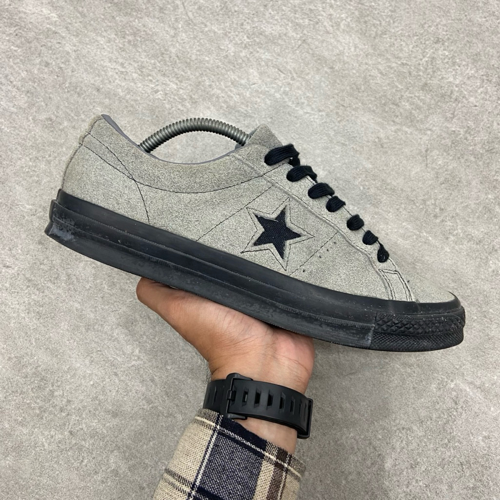 [Size 43] Converse One Star Low Gray Black Suede Second Original Kondisi Mulus Nominus. Harga Baruny