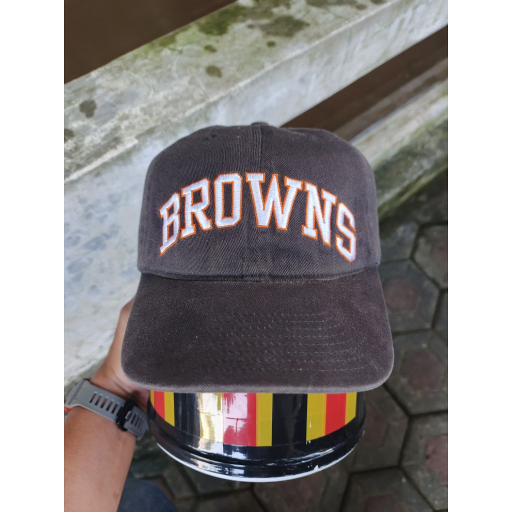 Topi Vintage CLEVELAND BROWNS script NFL By STARTER