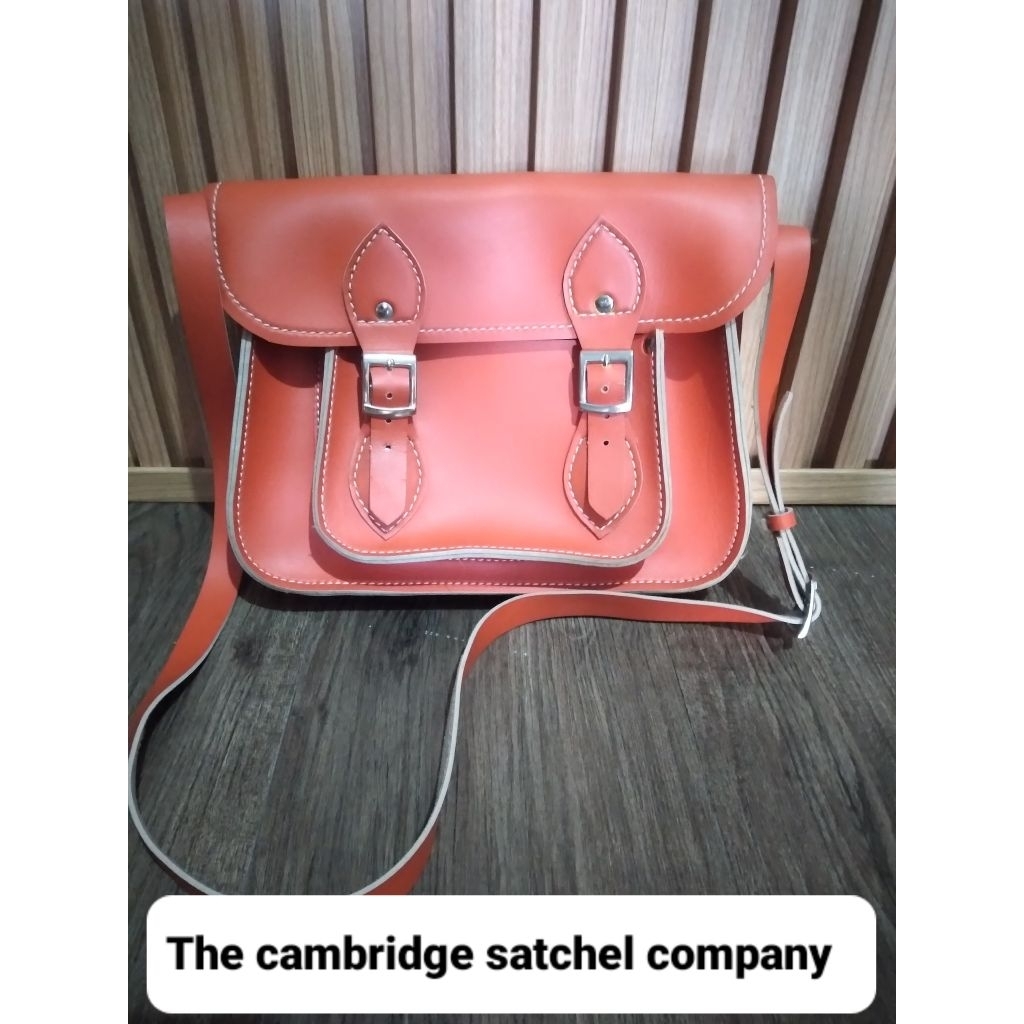 The Cambridge Satchel Sling bag wanita