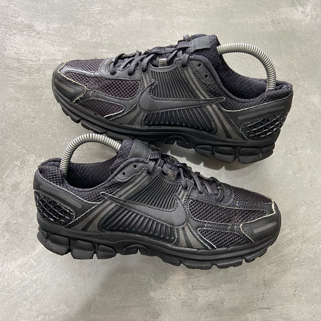 [Size 40] Rare Nike Air Zoom Vomero 5 ‘Triple Black’ (BV1358-003) Second Original Kondisi Mulus No M
