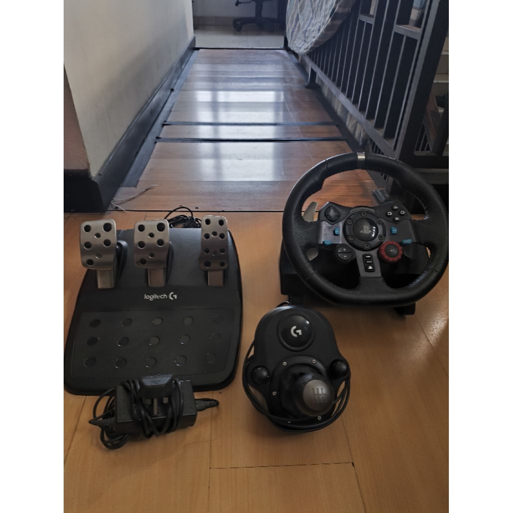 Steering wheel Logitech G29 + Shifter