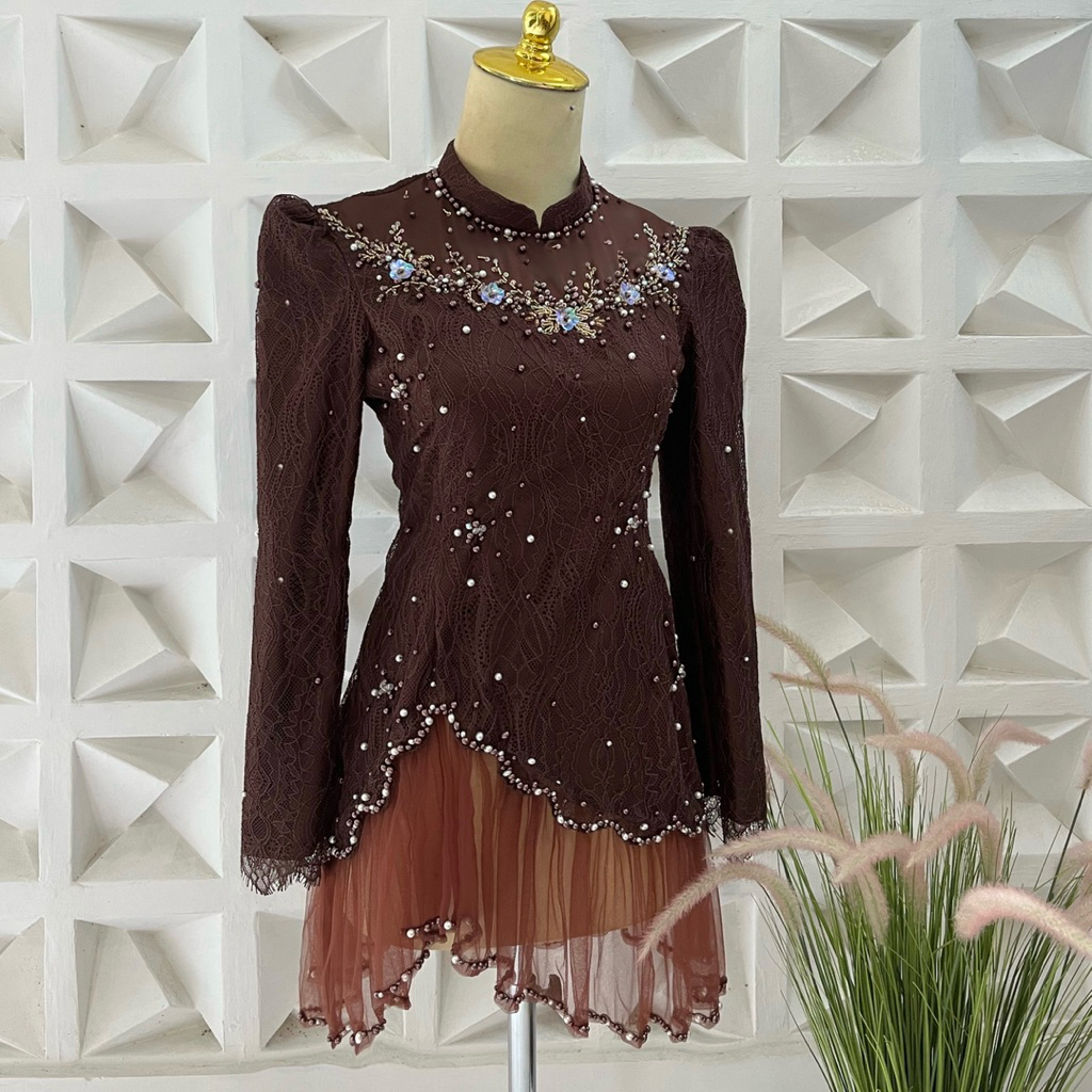 KEBAYA CHANTILY BAWAH RUMBAI /kebaya sabrina chantily payet premium