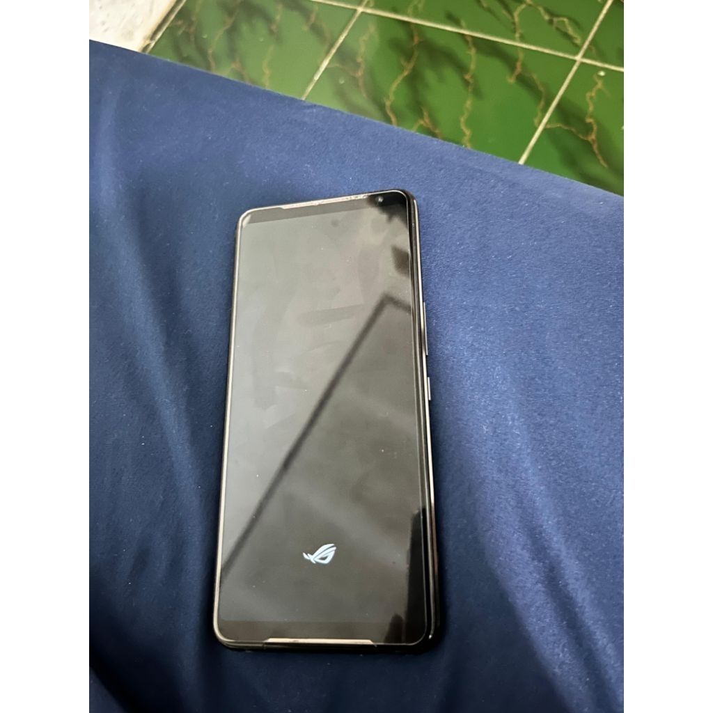 Asus ROG Phone 2 Bekas