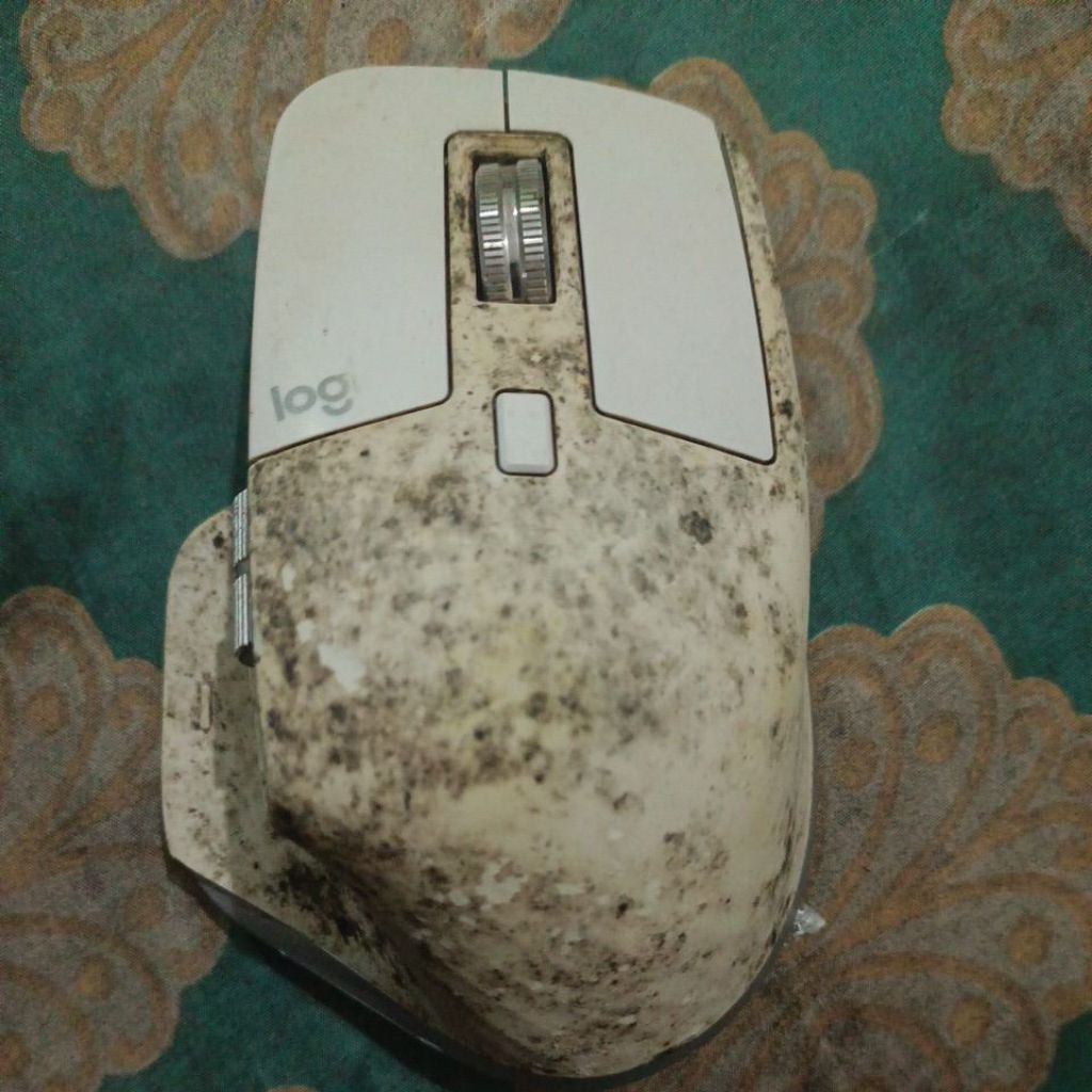 Mouse wireless Logitech MX Master 3S for Mac tanpa dongle (bekas)