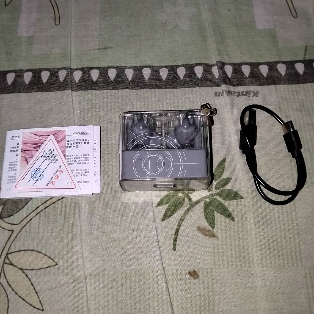 Moondrop Space Travel 2 Ultra + silicon case (Second)