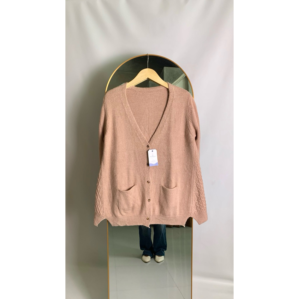 Cardigan Rajut Oversize Kancing Depan