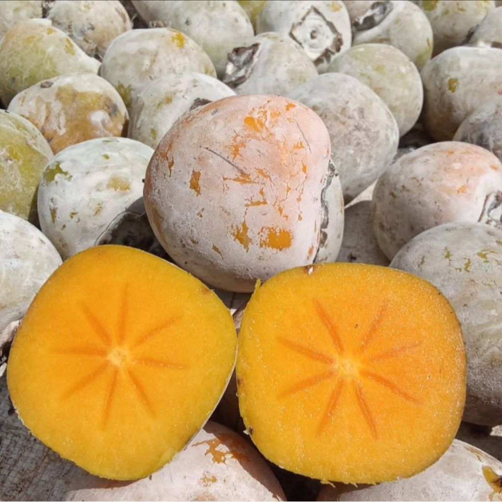 BUAH KESEMEK SEGAR 1 KG | Buah Persimmon Manis Alami
