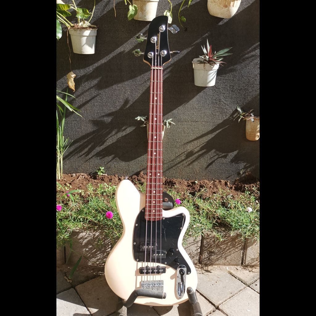 Bass Ibanez TMB-30 Short Scale