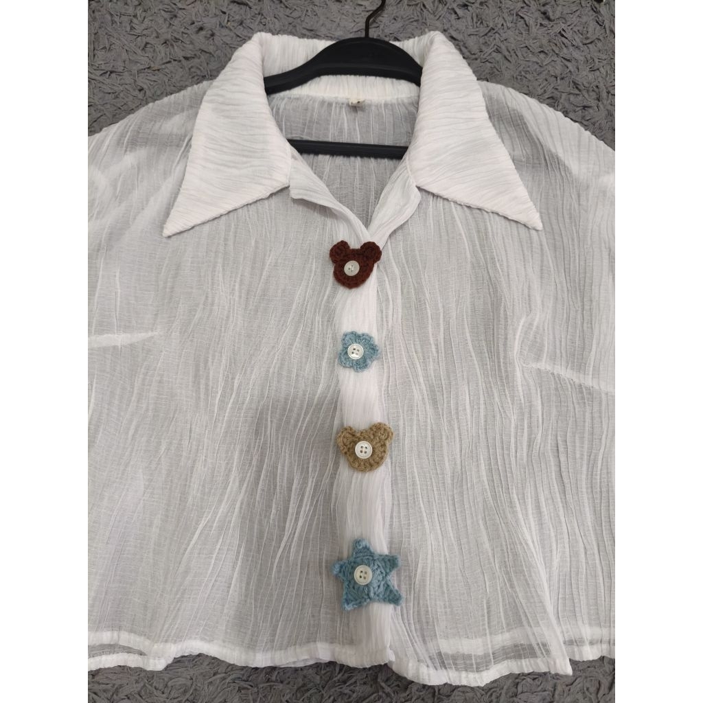 hiasan kancing baju crochet