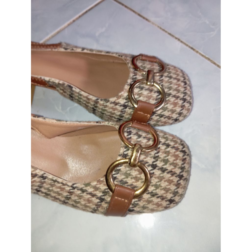 hels wanita hak tahu