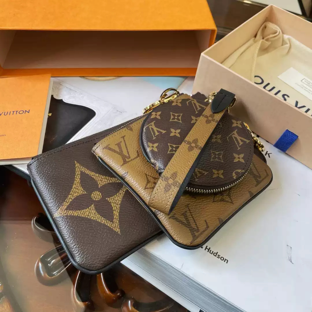 Produk asli Perancis  LV Trio Pouch – Tas Organizer 3-in-1 Louis Vuitton, Dompet Koin, Card Holder &