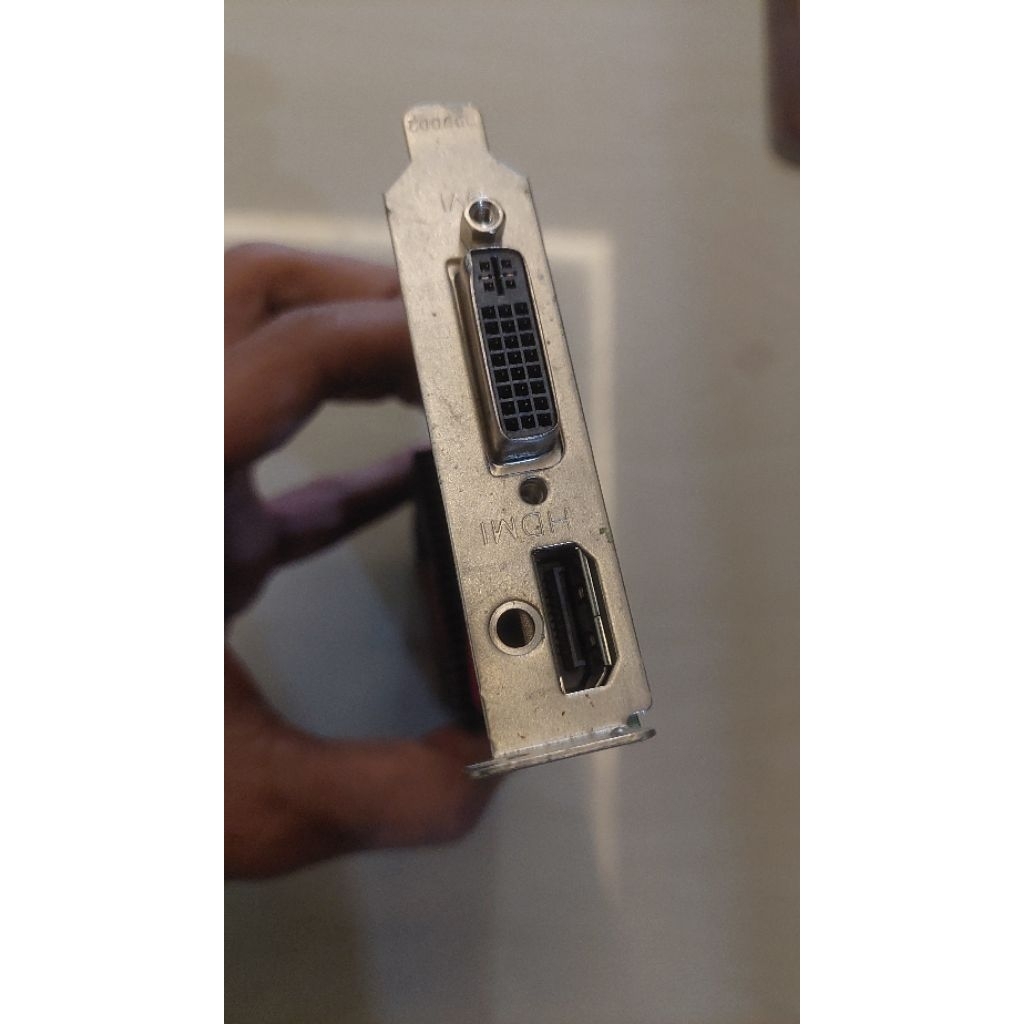 VGA AMD R7 200 2GB DDR5 Normal