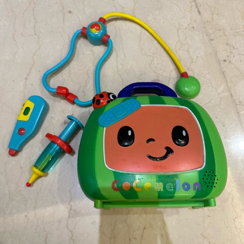 preloved Cocomelon Musical Dokter Checkup set