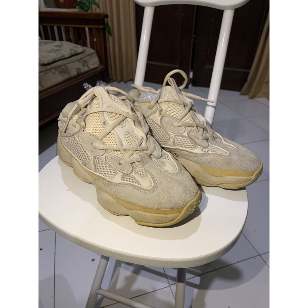 sepatu ADIDAS YEEZY 500