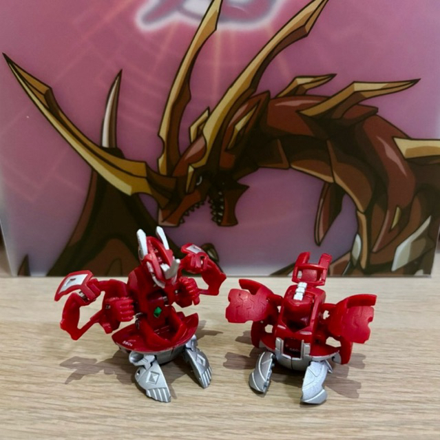 Bakugan Pyrus Titanium Dragonoid & Pyrus Boulderon