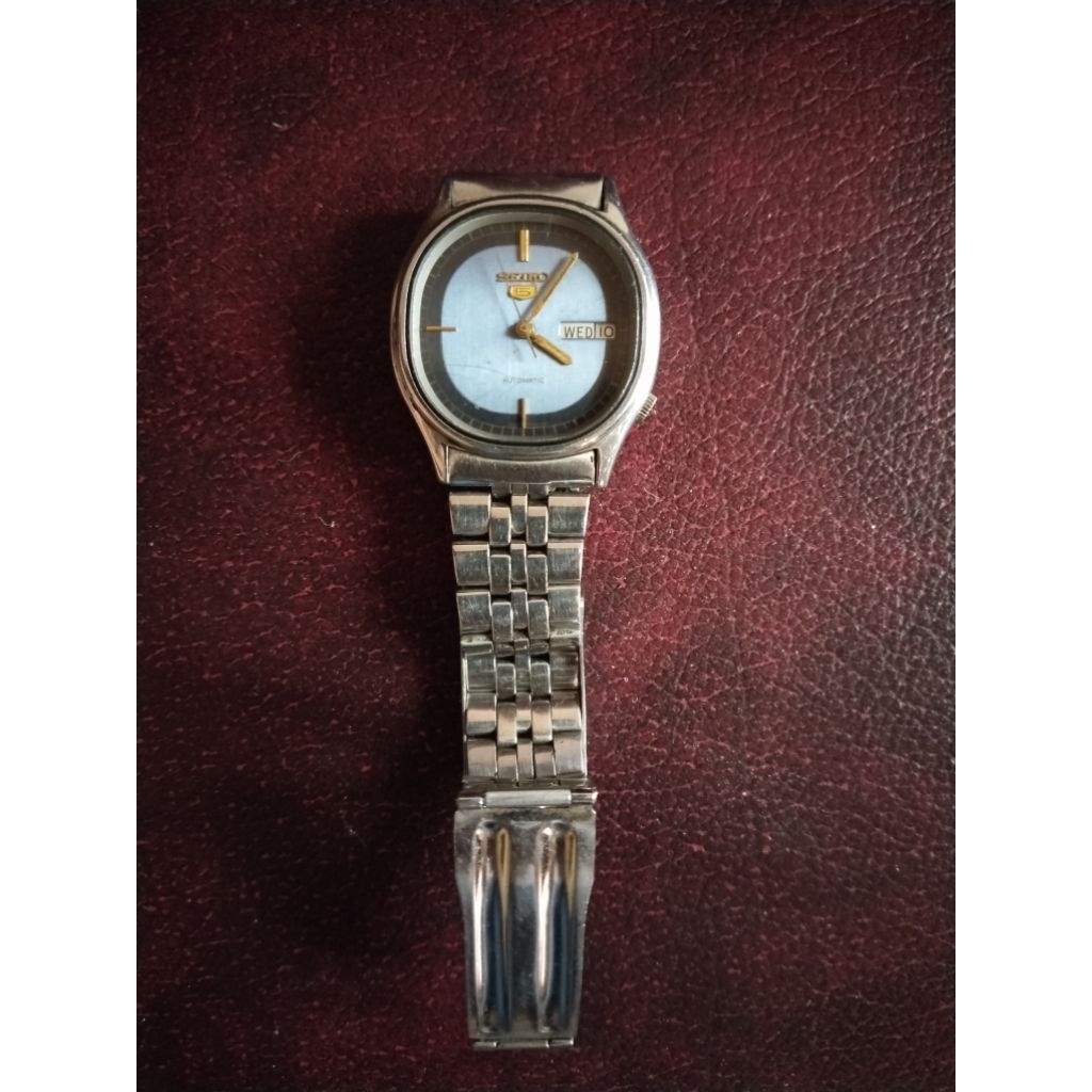Seiko 5 Otomatis vintage watch