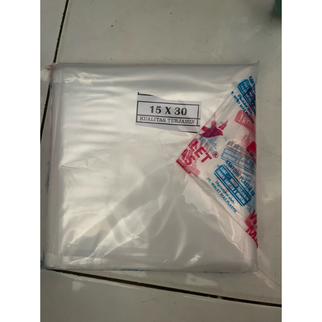 Plastik Es ukuran 15 x 30