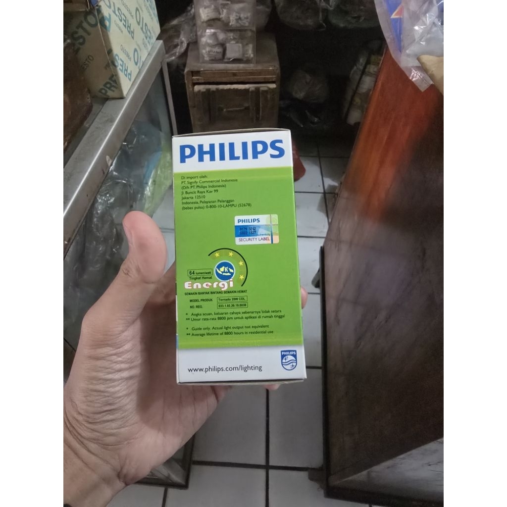 lampu philips tornado 20 watt