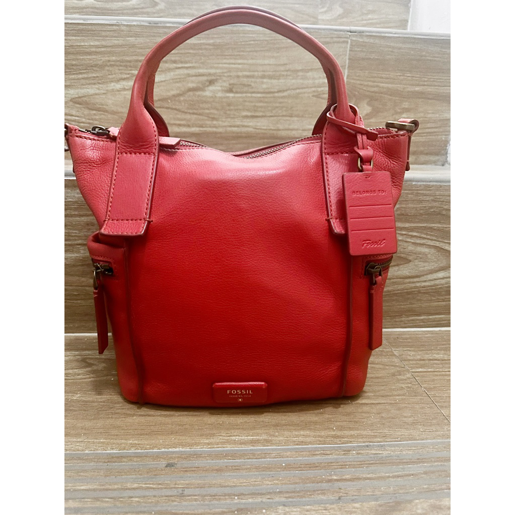 tas fossil emerson medium red preloved