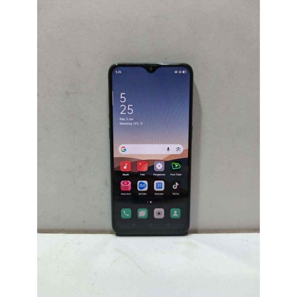 HP SECOND OPPO F9 RAM 4/64GB JARINGAN 4G ANDROID MURAH SIAP PAKAI