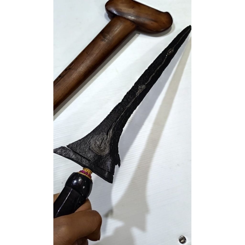 TERMAHAR Keris Sepuh Jawa Sempaner Pamor Lintang Kemukus - Keris Sempaner Majapahit