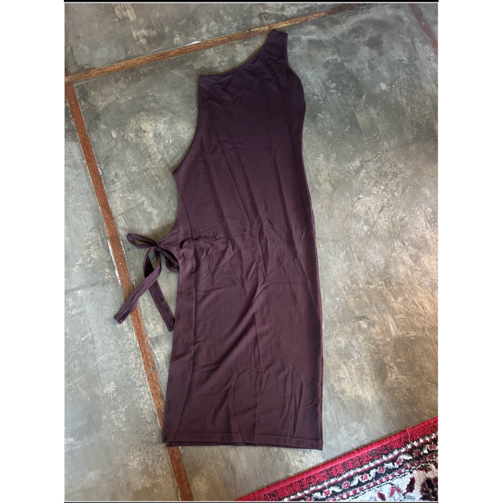 one shoulder dress