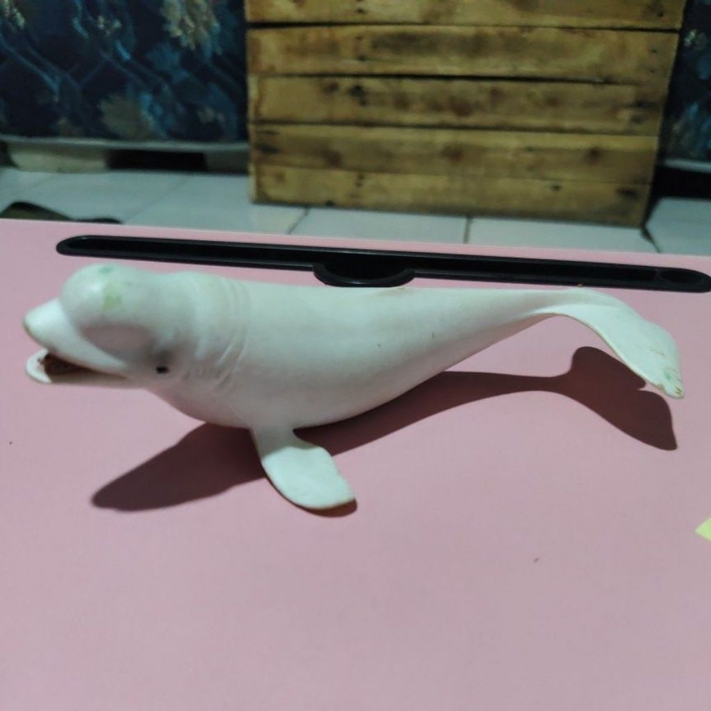 figure beluga whale collecta