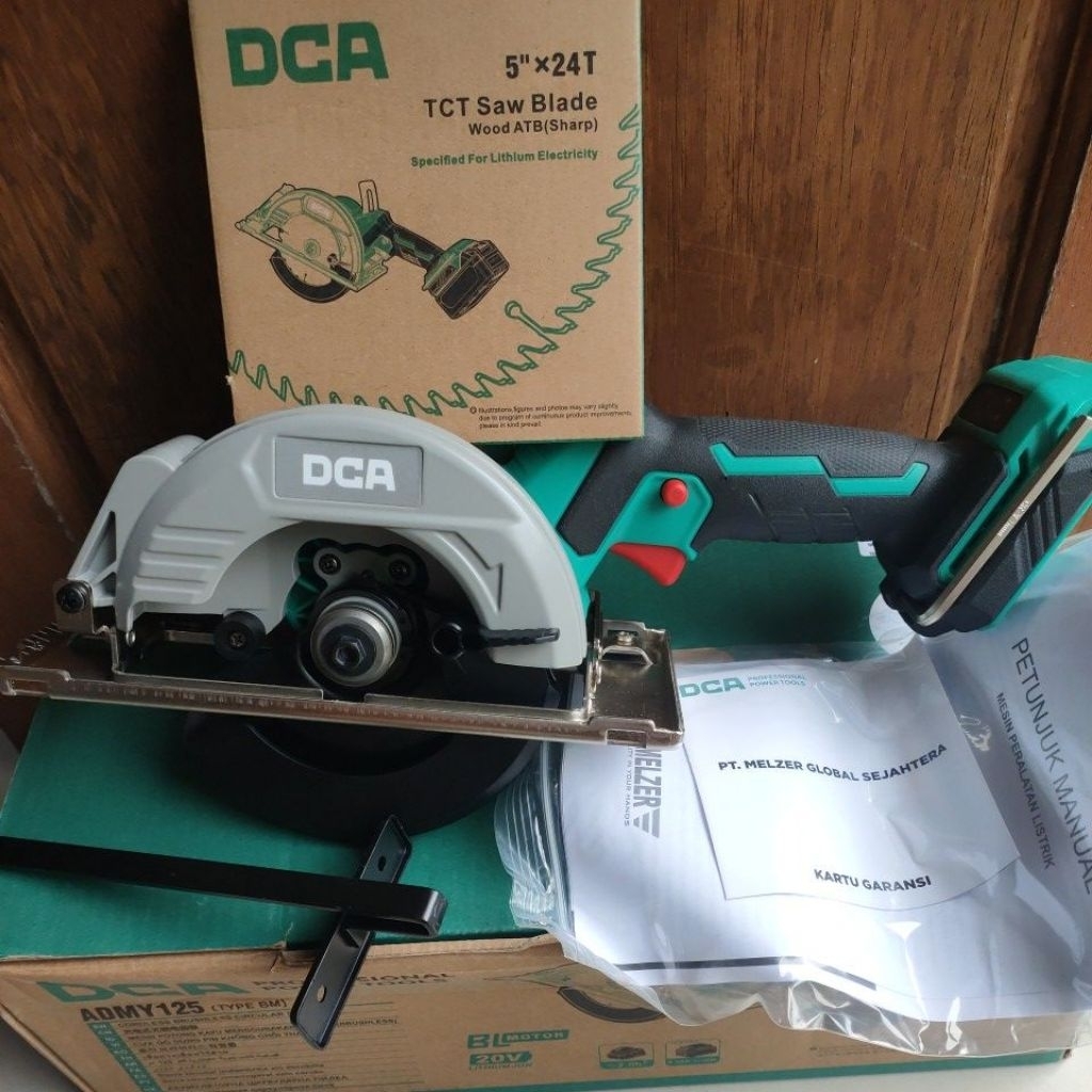 sircular saw DCA ADMY125 unit only BARU