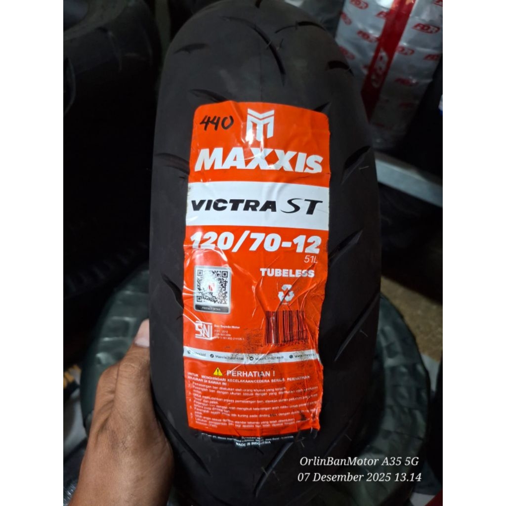 BAN MAXXIS VICTRA 120/70-12 TUBLES/BAN MAXXIS VICTRA DEPAN VESPA GTS150/BAN LUAR BELAKANG MAXXIS VES