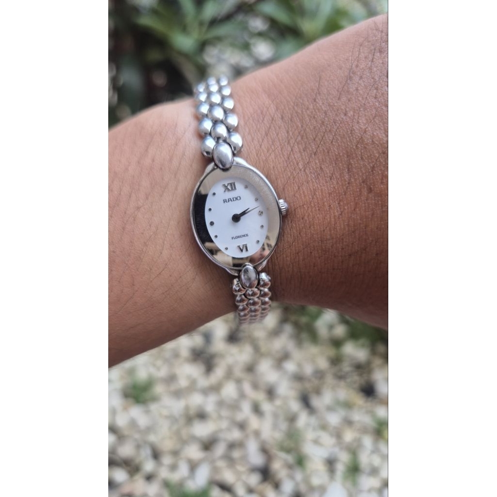 jam tangan vintage Rado Florence ladies  watch White dial and diamond markers Oval shape