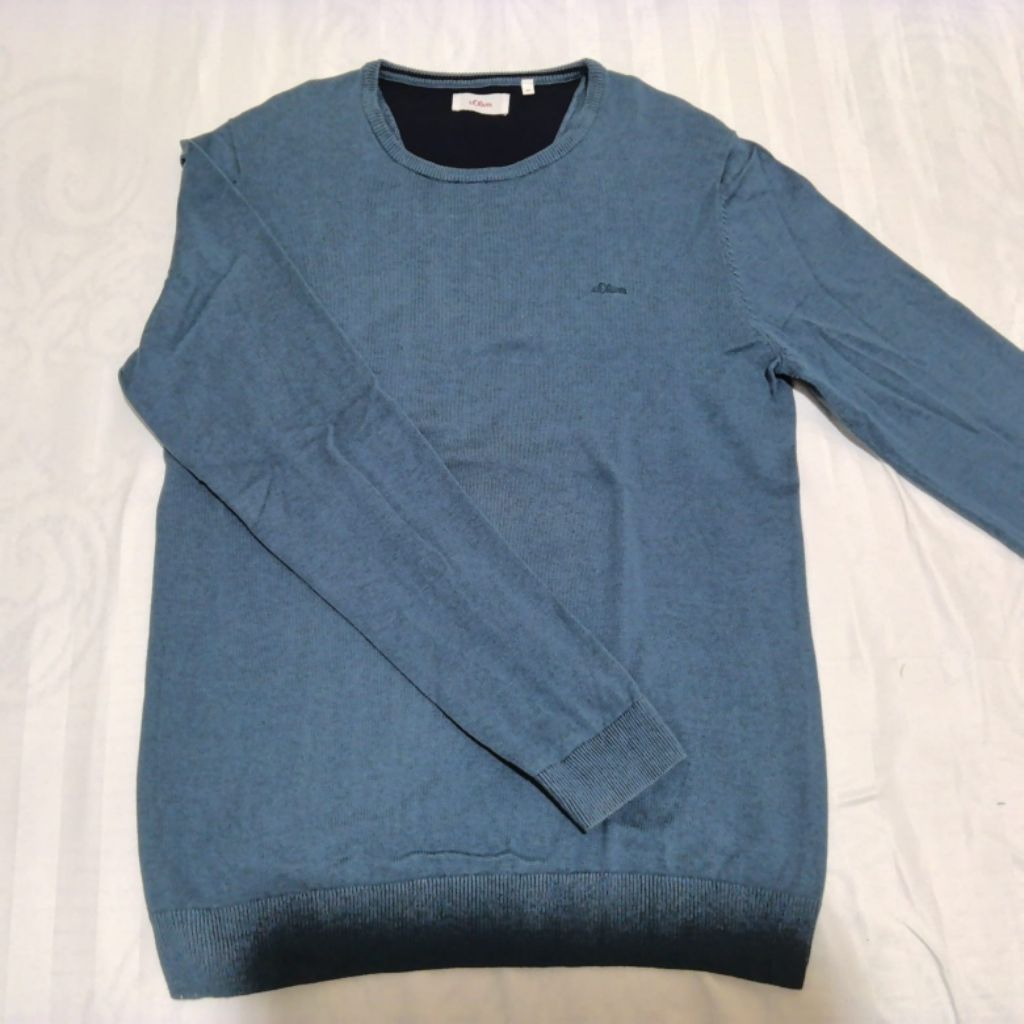 Sweater Biru S.Oliver