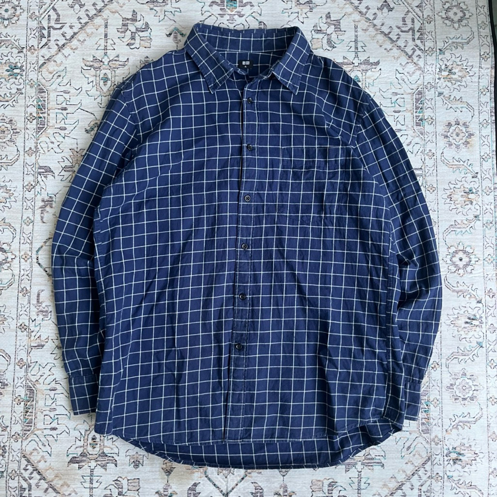 plaid kemeja uniqlo