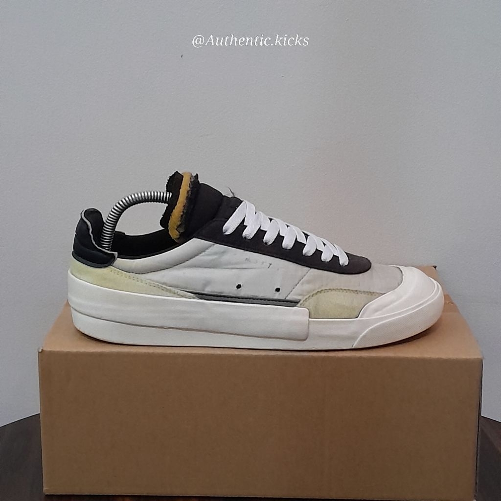 Sepatu Second Lifestyle Nike Drop Type LX N.354 White Size 41 insole 26 cm Original Guarantee 100%