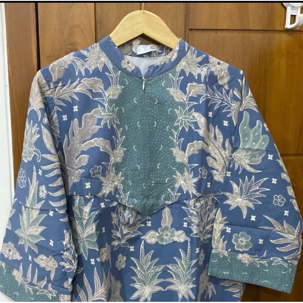 Batik Modern Indonesia