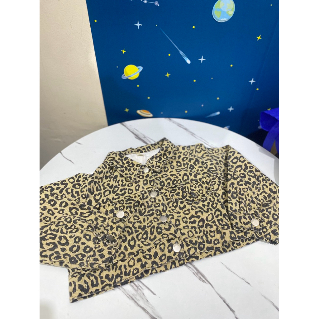 jaket crop leopard