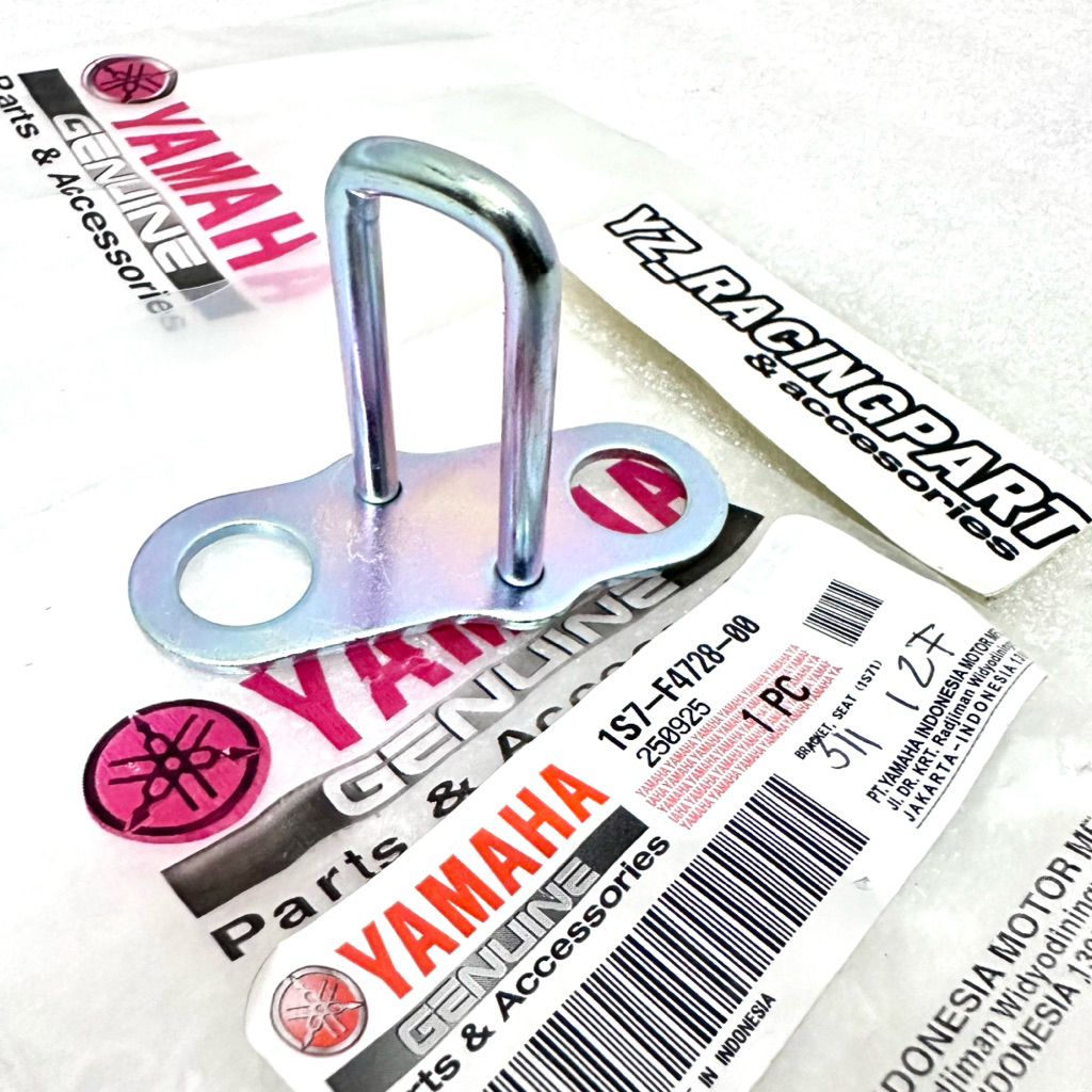 Bracket Lawan Kunci Kancing Jok Jupiter MX 135 Old MX Lama Original Yamaha 1S7-F4728-00
