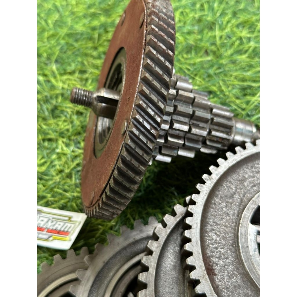 Rasio Vespa Strada Garis 2 Set Kopling