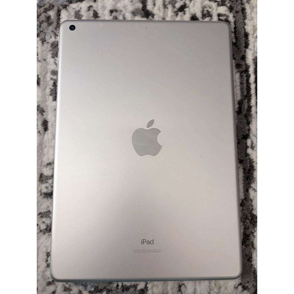 Ipad Gen 8th 128 GB Silver