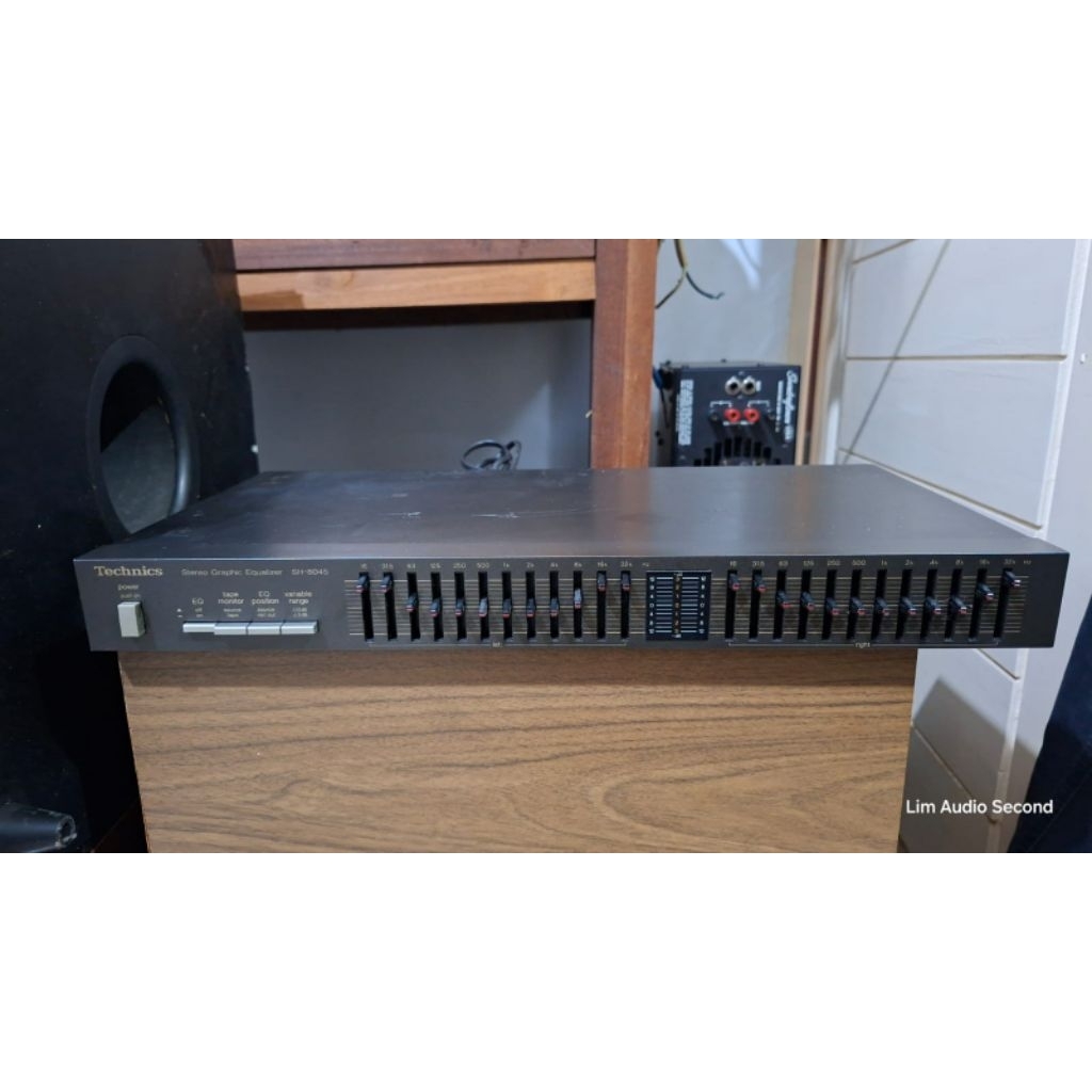 Equalizer Technics SH 8045