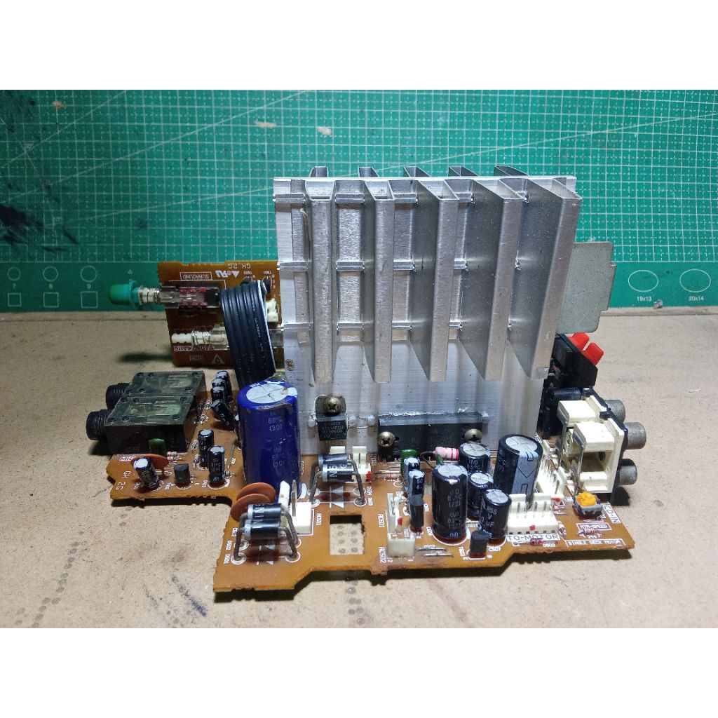 Ampli Polytron Mega Power IC KIA6210AH