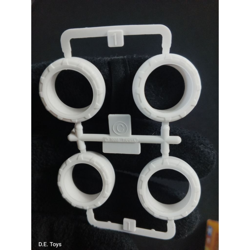 Tamiya Ban Small Putih Hard Original Loose Part - Ban Keras Small Diameter Low Bounce STB STBO Side 