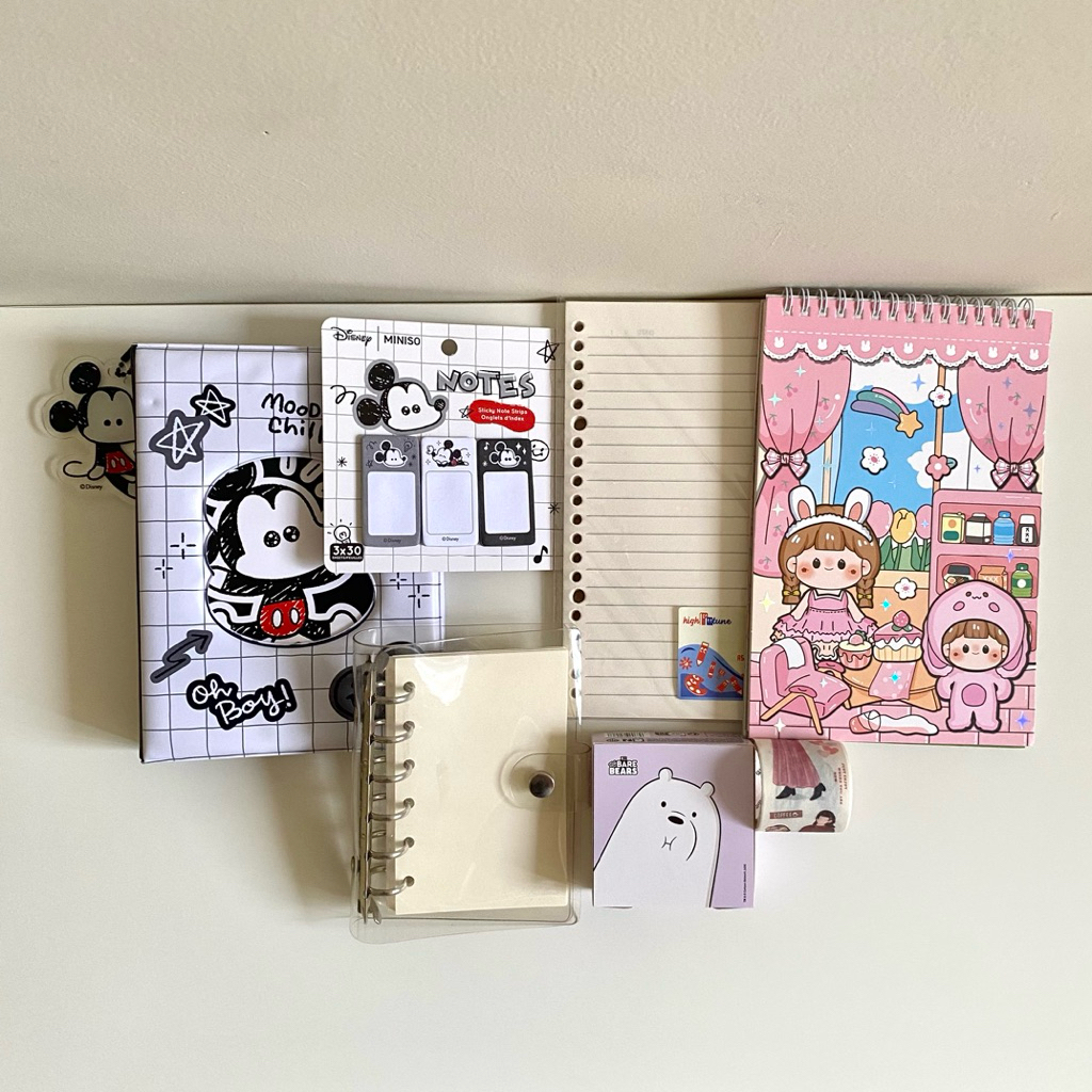 Preloved Journaling Binder & Sticky Notes Mickey Mouse, Ice Bear Memopad Miniso, Mini Binder A7 Blan
