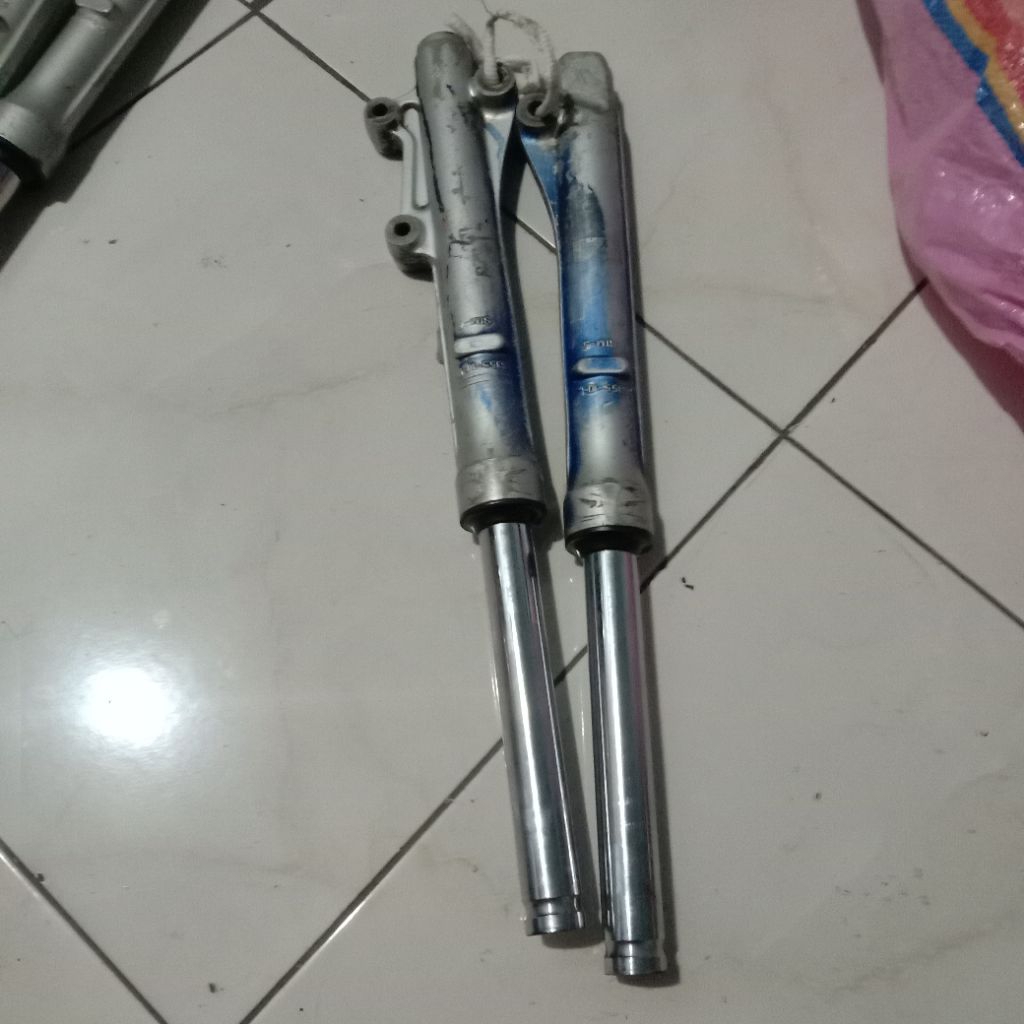 shockbreaker skok depan smash old Shogun 110